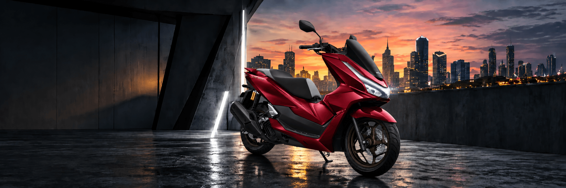 Honda Vario di rooftop Palembang saat matahari terbenam